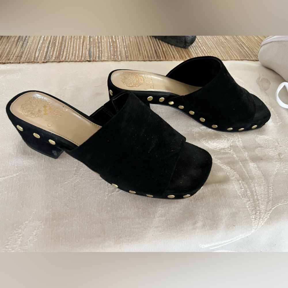 Vince Camuto slide, black suede